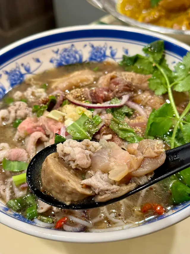 招牌火車頭湯檬粉