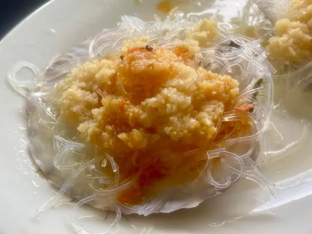 蒜蓉粉絲蒸扇貝