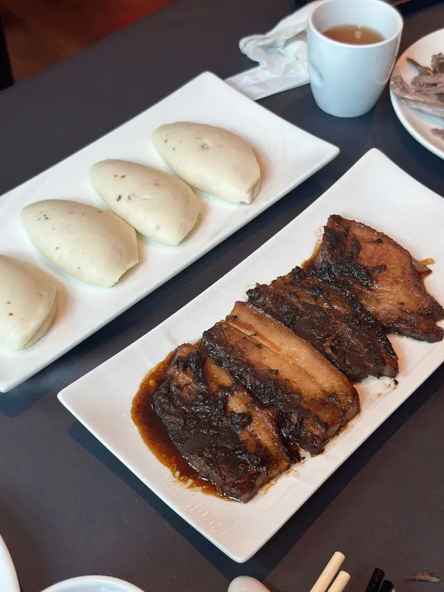 乾菜陳皮扣肉配夾包