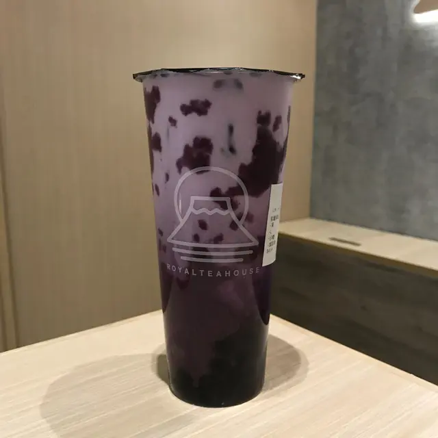 紫薯鮮奶$38+珍珠$5