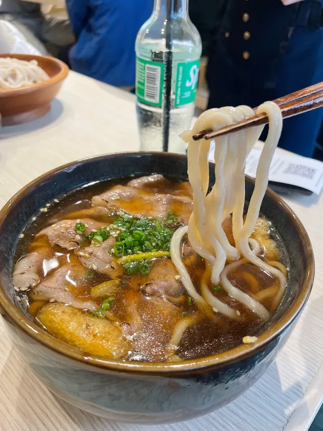 火炙牛肉壽喜燒汁湯烏冬