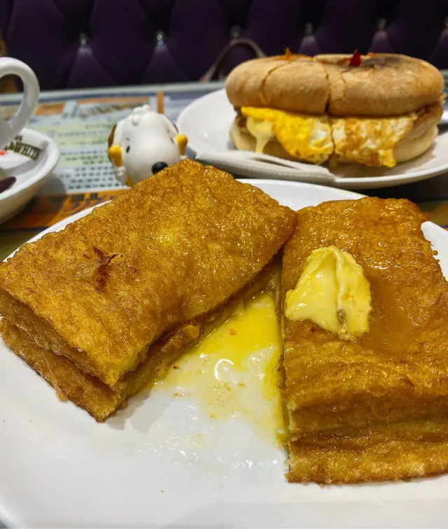 黃金粒粒花生醬西多士