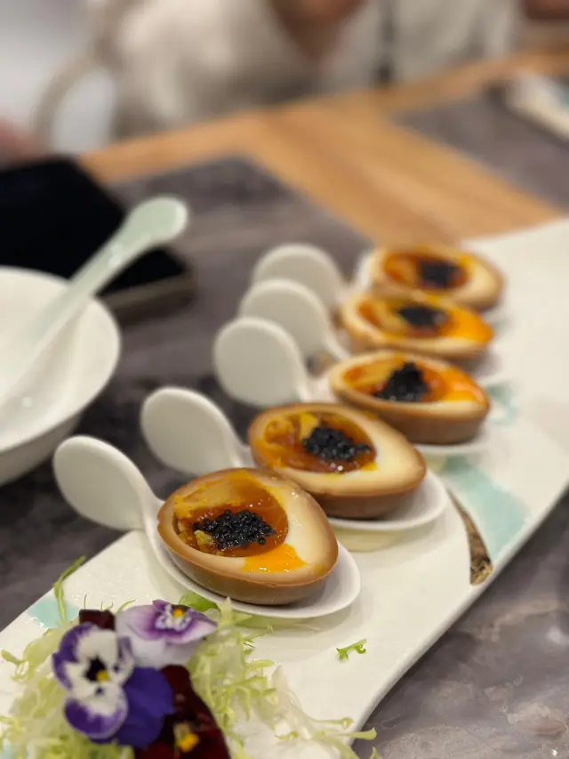 口感唔錯，魚子醬味道幾出