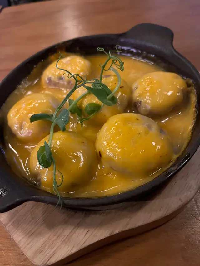 芝士蟹肉釀蘑菇