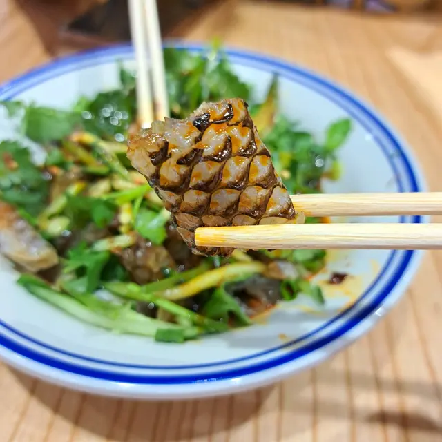 涼拌魚皮
