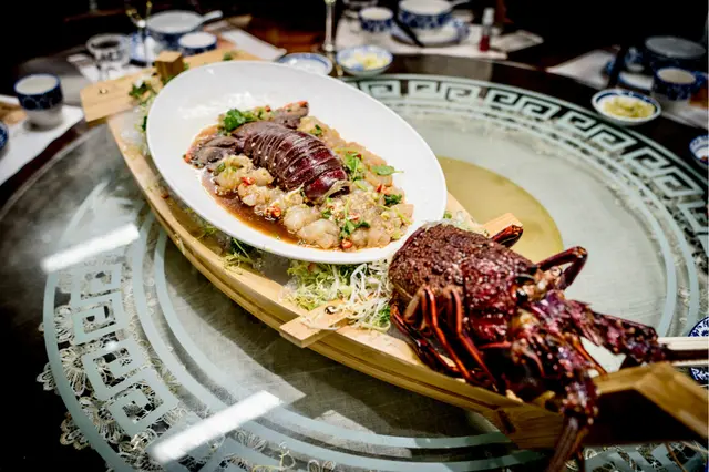 生醃澳洲龍蝦船