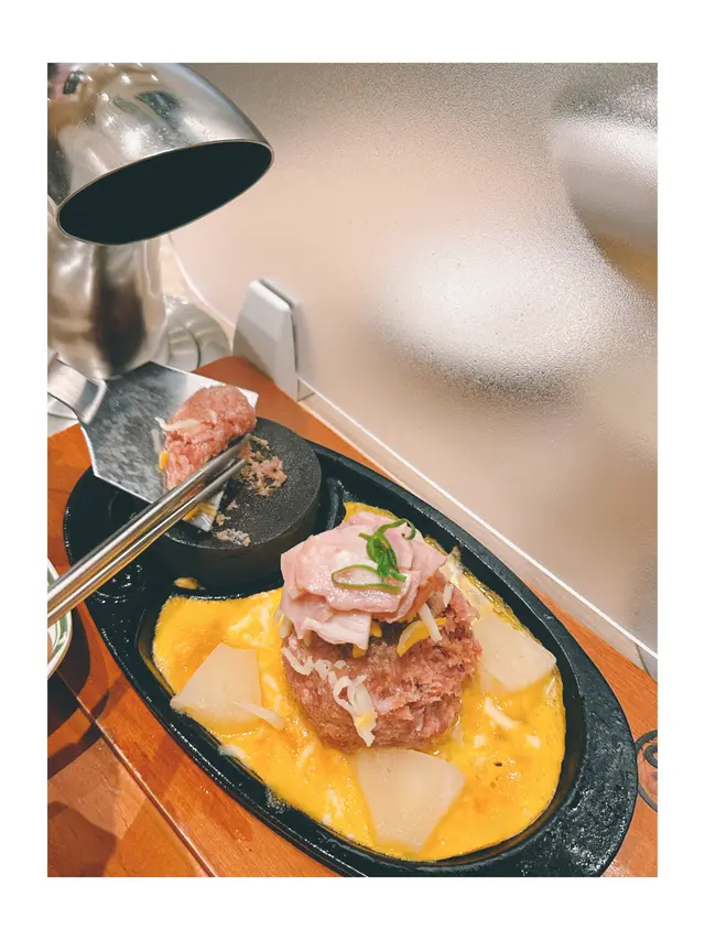 菠蘿煙肉和牛漢堡扒 