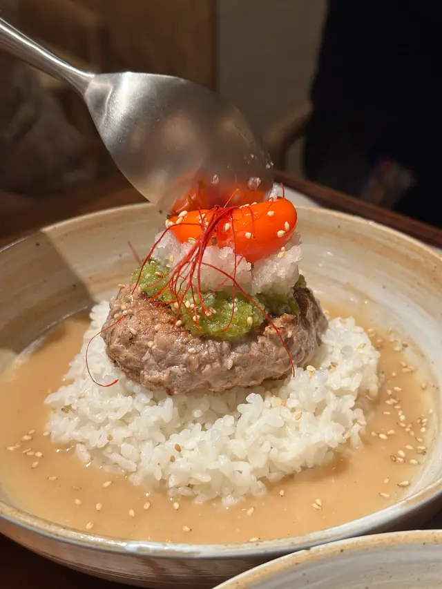 手打芝士安格斯漢堡蘭王蛋飯 