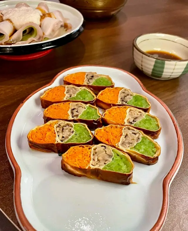 三色素鵝