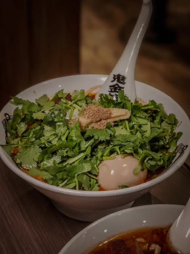芫荽辣麻味噌拉麵