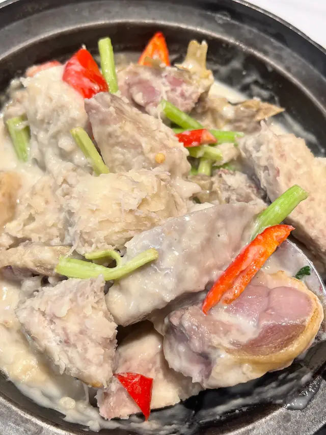 芋头油鸭煲