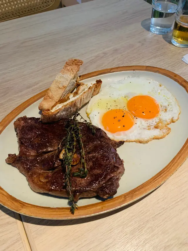 美國肉眼太陽蛋+西班牙手工麵包