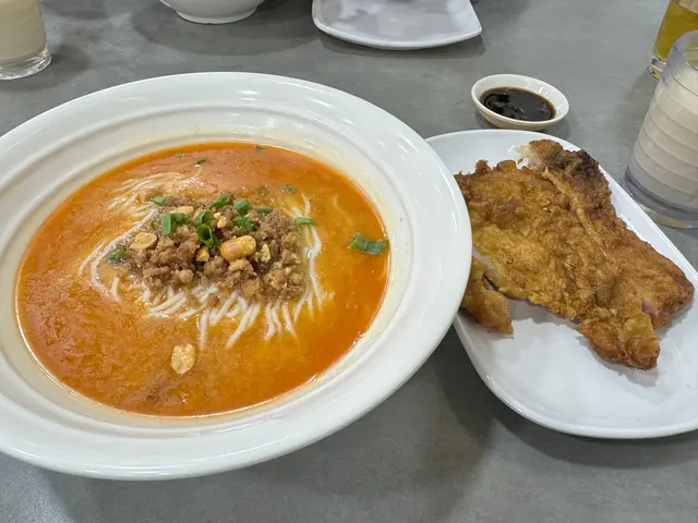 排骨擔擔麵