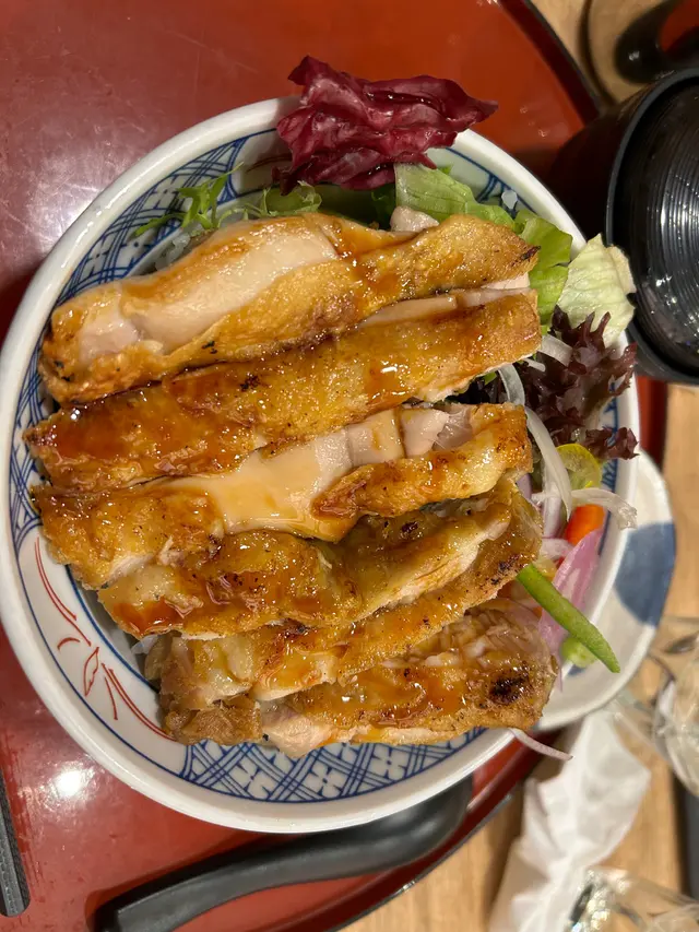 香口味佳,有菜均衡飲食,唯一雞肉入面未入哂味。
