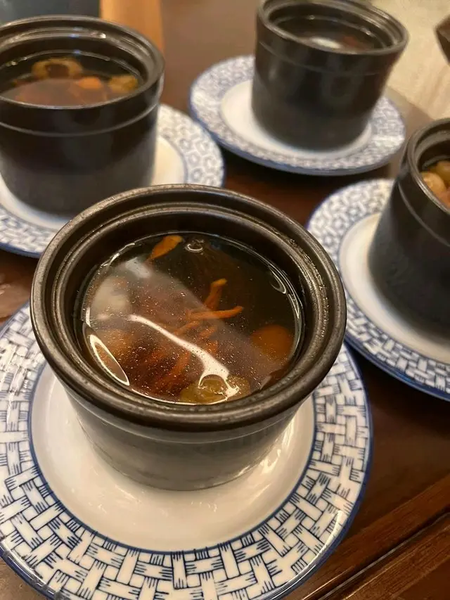 羊肚菌雞湯