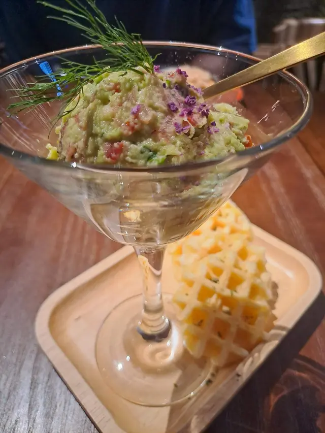 牛油果醬麻糬多士