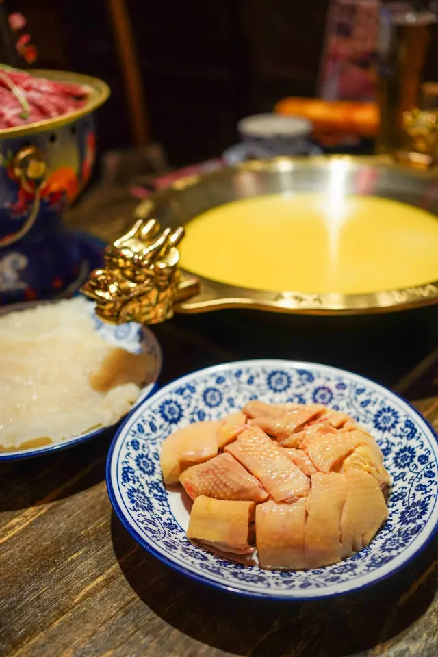 康熙花膠雞湯鍋(半隻)