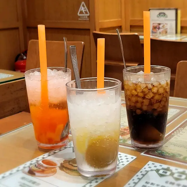 雜果賓治,咸檸七喜 ,龍鳳檸樂