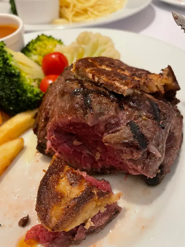 紐西蘭牛柳拼鵝肝
