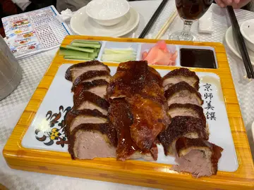 片皮鸭