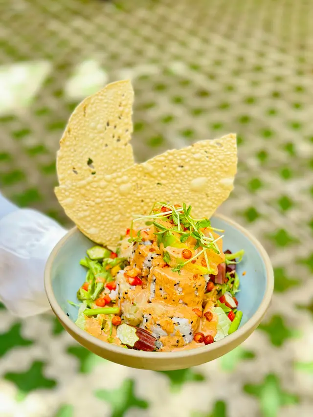 煙燻辣味牛油果金柚壽司