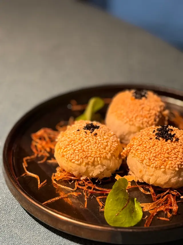 家鄉臘肉胡椒餅 Preserved Meat Pepper Bun