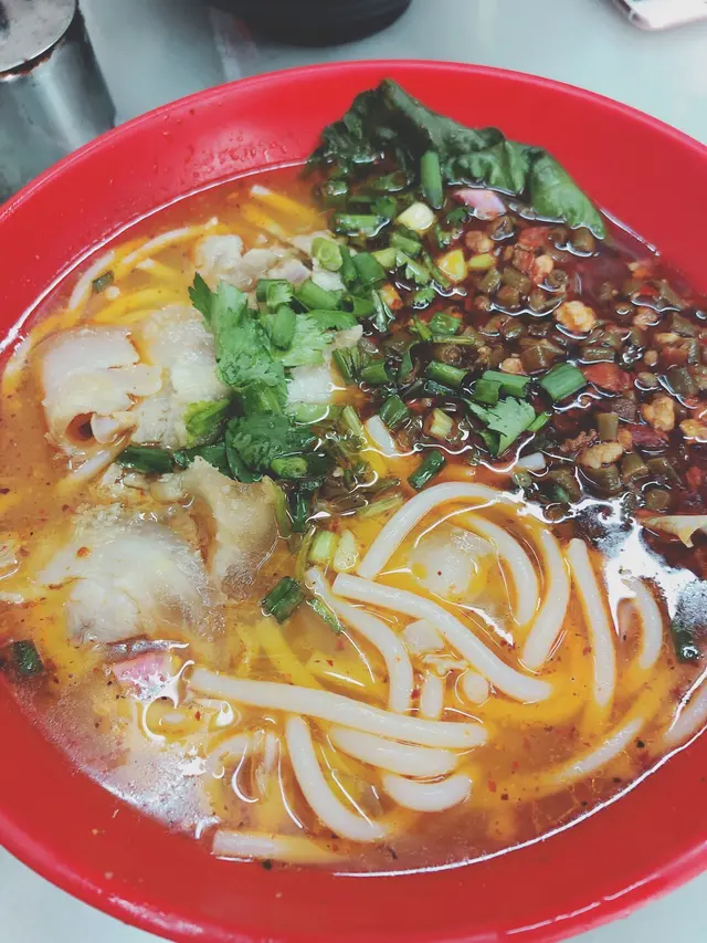 蒜泥白肉貴州米線