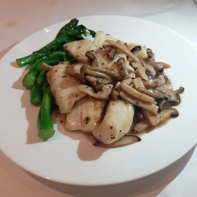 黑松露野菌炒星斑球