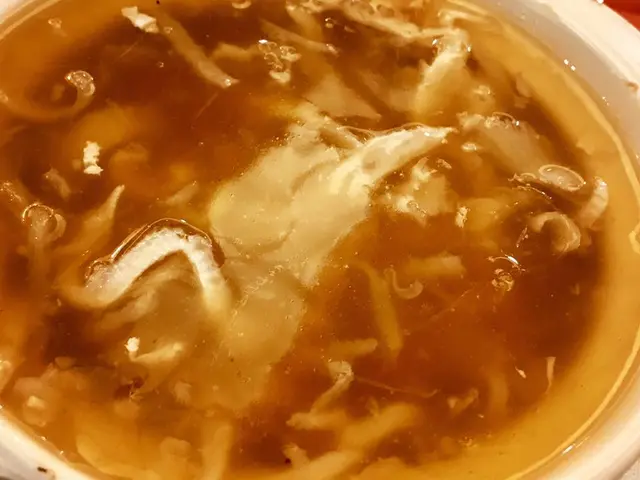 花膠絲燴生翅