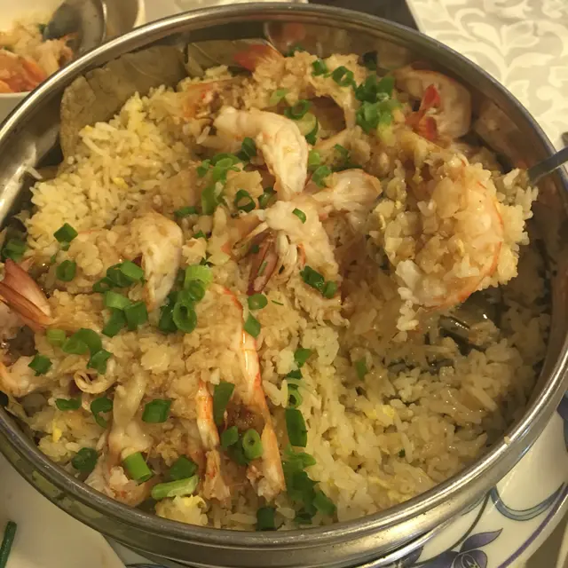 蒜蓉開邊蝦蒸飯