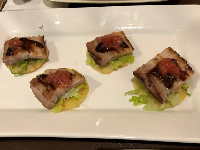 秘魯豬腩仔配手工粟米餅