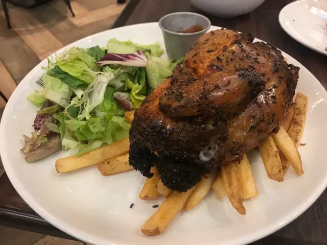 URBAN 3小時慢烤法國肥雞半隻