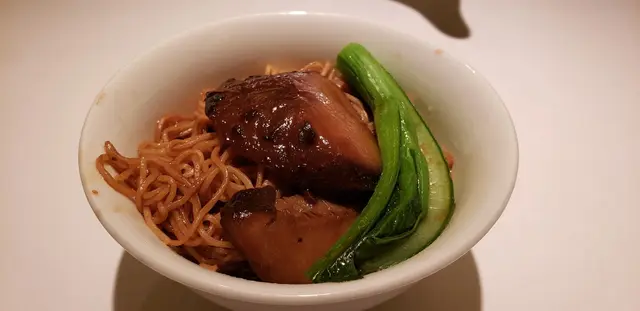 鮮瑤柱金菇炆伊麵