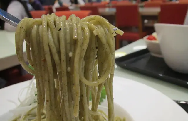 海藻麵意粉特別，也很美味