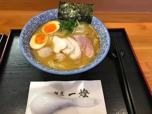 特製濃厚魚介拉麵