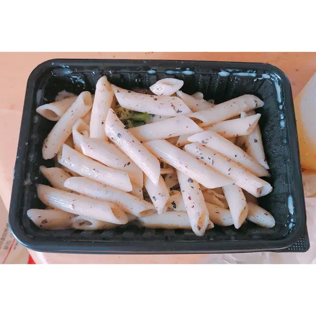 黑松露忌廉啡菇長通粉