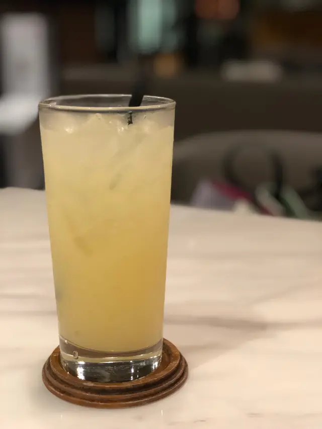 白桃梳打