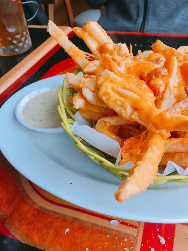Cheesy fries