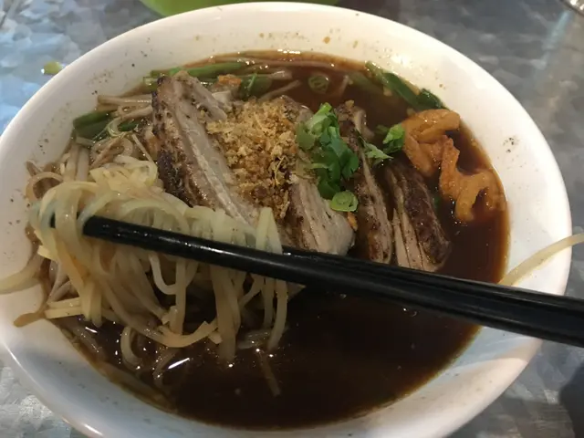 泰式鴨肉金邊粉