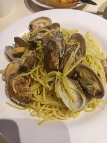 香蒜蚬肉意粉