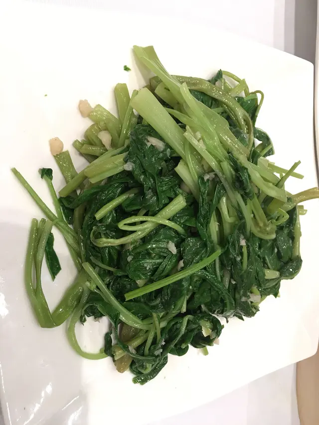 蒜蓉炒通菜