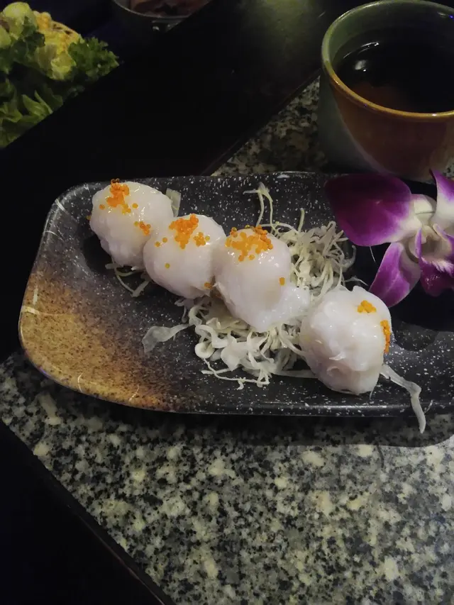 鵝肝墨魚丸（半）