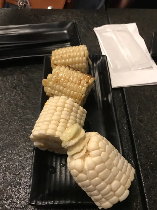 白粟米（一半生食，一半燒）