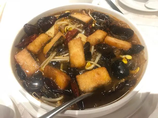 食落口感好過癮，扮魚肉嘅面小小鬆脆