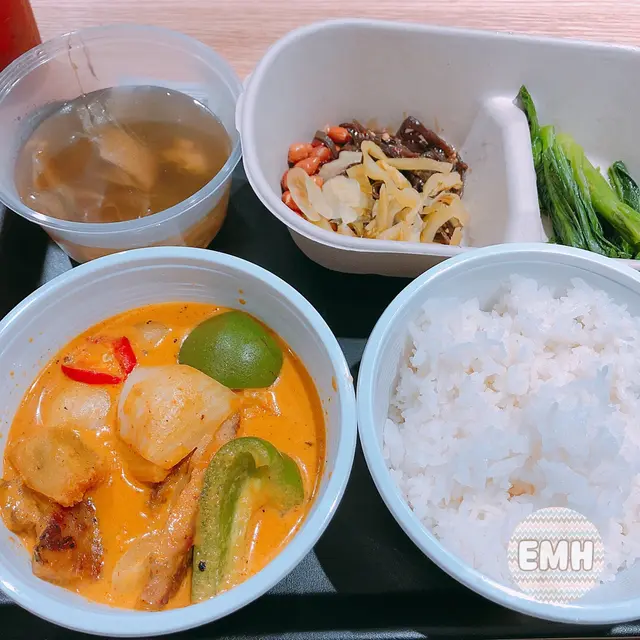 黃咖哩豬飯
