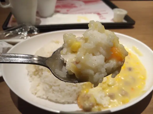 粟米肉粒飯