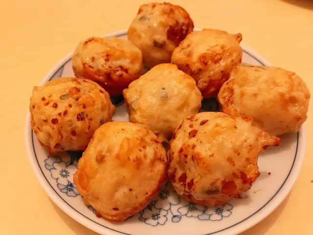 招牌！超級彈牙手打「炸魚蛋」！每次也必定外賣一份回家細味品嚐！$23有8大粒！抵食！😋😋😋