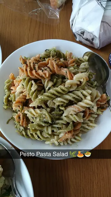 Pesto Pasta Salad