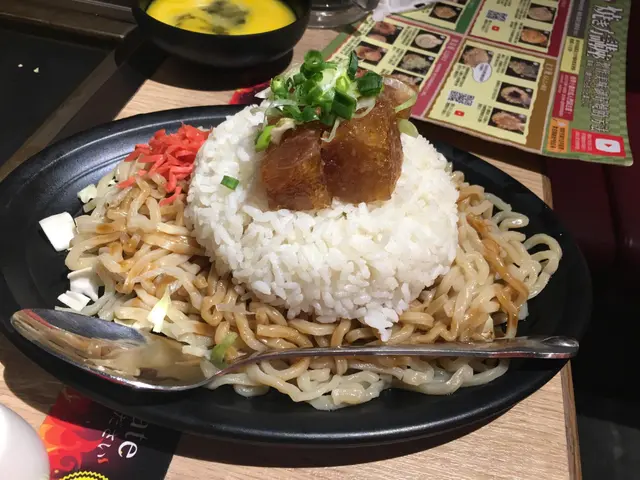 牛筋炒麵飯