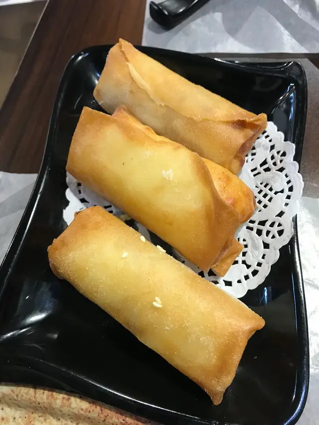 拉絲芝士蒜香春卷